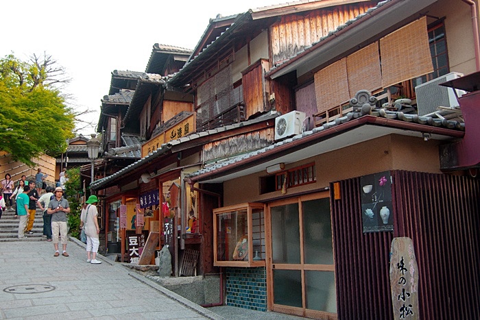 【京都景點(24)】京都河原町、花見小路、二年板、三年板，很有風味的京都街道！ @小環妞 幸福足跡