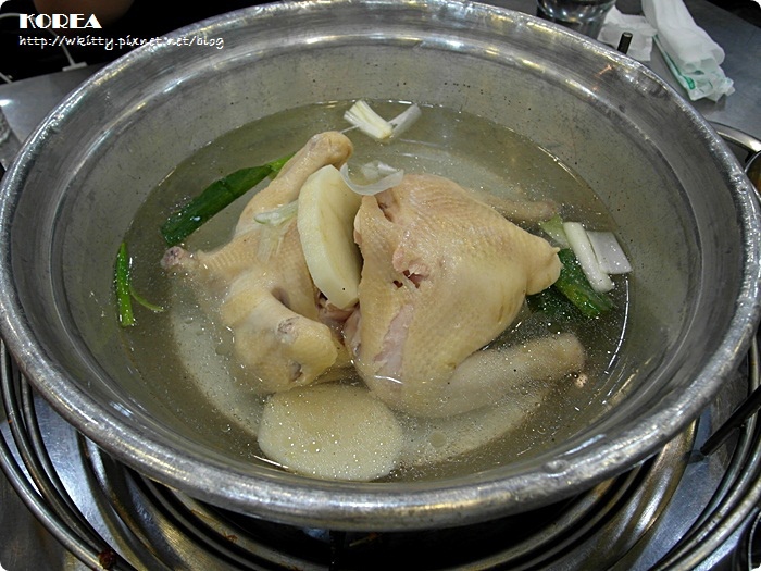 [韓國首爾美食] 陳玉華一隻雞 ♥ 來東大門必吃，蒜頭要加一大堆，2013首爾小旅行(5) @小環妞 幸福足跡