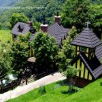 【宜蘭員山美食】大湖冷泉碳烤，湖畔的鐵皮屋餐廳，人潮爆滿！(已歇業) @小環妞 幸福足跡