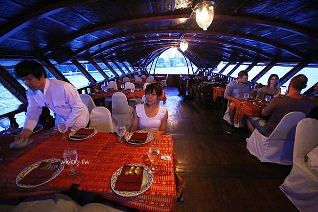 【曼谷遊船】洛伊納瓦遊輪晚餐之旅,古董柚木船享用泰式傳統料理 @小環妞 幸福足跡