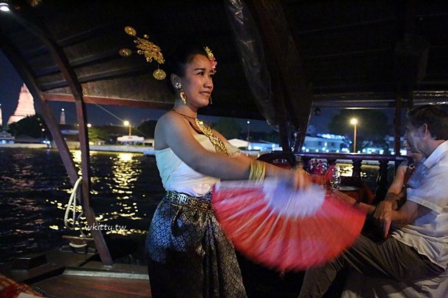 【曼谷遊船】洛伊納瓦遊輪晚餐之旅,古董柚木船享用泰式傳統料理 @小環妞 幸福足跡