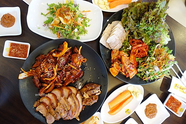 元祖老奶奶-菜包肉-辣豬腳-韓國首爾好吃的餐廳-最辣的食物 @小環妞 幸福足跡