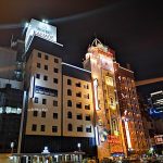 【1969藍天飯店】台中網美住宿,必住網美窗格房,行李箱牆超好拍! @小環妞 幸福足跡