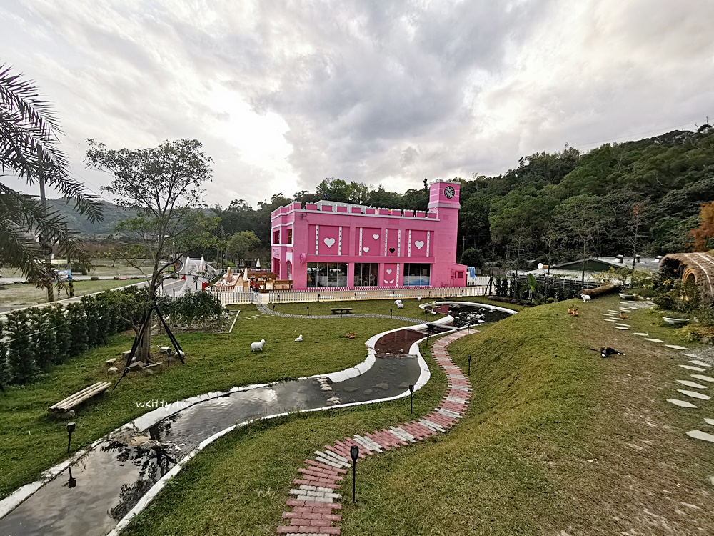 【A.maze兔子迷宮礁溪浴場】線上預約,哈比村+粉紅色城堡,網美必來! @小環妞 幸福足跡