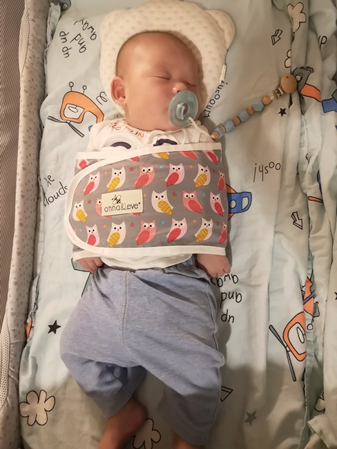 【嬰兒睡過夜神器】Anna&#038;Eve新生兒防驚跳包巾,寶寶睡眠品質大提升 @小環妞 幸福足跡