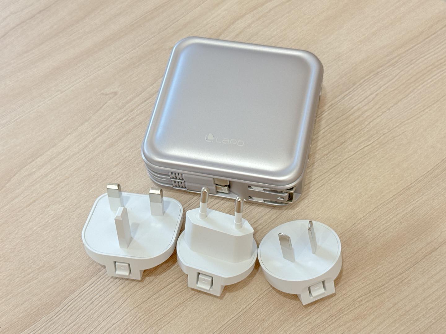 《Lapo多功能行動電源3.5代》三代團購價1580超優惠，新色9色到齊‼ @小環妞 幸福足跡