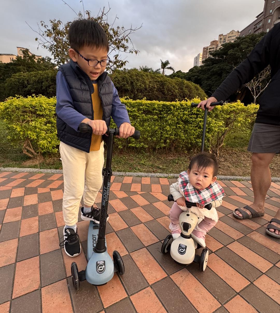 《放電神車團購》奧地利Scoot&Ride二合一滑步車/滑板車,1歲玩到5歲‼ @小環妞 幸福足跡 《放電神車團購》奧地利Scoot&Ride二合一滑步車/滑板車,1歲玩到5歲‼ @小環妞 幸福足跡